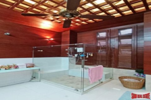 4 bedrooms Apartment in Bangkok, Thailand No. 96658 18