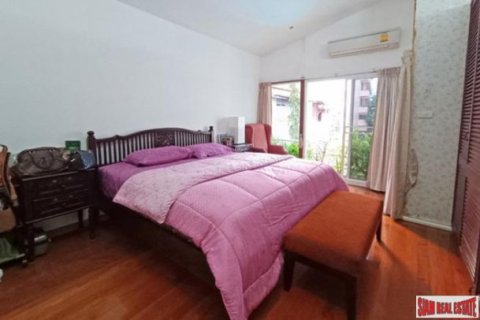 4 bedrooms Apartment in Bangkok, Thailand No. 96658 8