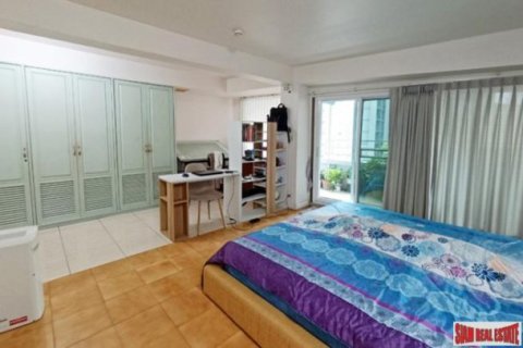 4 bedrooms Apartment in Bangkok, Thailand No. 96658 7