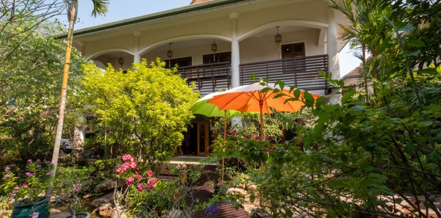 Дом с 4 спальнями в Чиангмай, Таиланд №98231