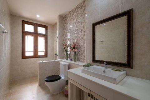 Дом с 4 спальнями в Чиангмай, Таиланд №98231 2