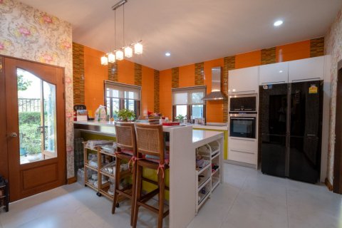 Дом с 4 спальнями в Чиангмай, Таиланд №98231 13