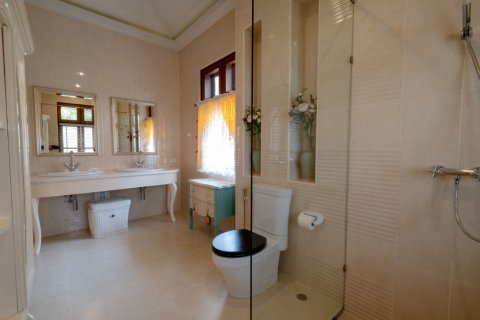 Дом с 4 спальнями в Чиангмай, Таиланд №98231 3