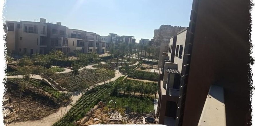 4 bedrooms Townhouse in Al Omraniya, Vietnam No. 38125