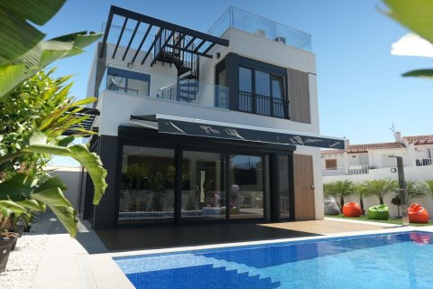 3 bedrooms Land in La Nucia, Spain No. 126976