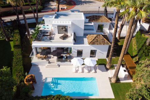 5 dormitorios Villa en Nueva Andalucía, Spain No. 27338