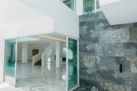 8 bedrooms House in Chiang Mai, Thailand No. 98038 4