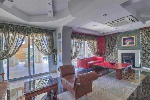 Дом с 4 спальнями в Агиос Тихонас, Кипр №31093 9