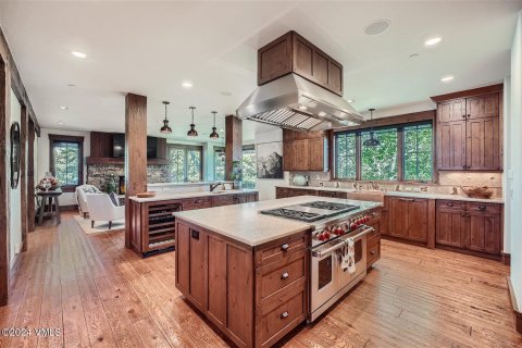 6 bedrooms House in Edwards, USA No. 79981 4