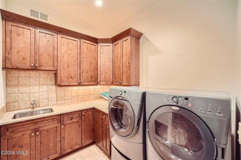 6 bedrooms House in Edwards, USA No. 79981 22