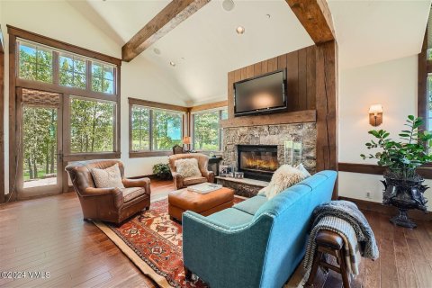 6 bedrooms House in Edwards, USA No. 79981 24