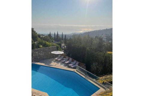 3 bedrooms Villa in Tala, Cyprus No. 79680 1