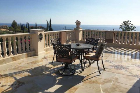 6 bedrooms Villa in Kouklia, Cyprus No. 76259 4