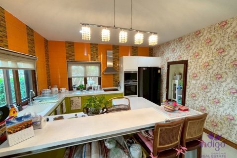 4 bedrooms House in Chiang Mai, Thailand No. 98155 7