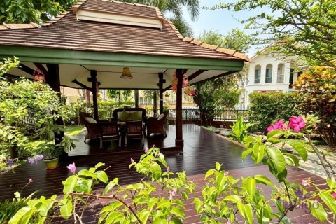 4 bedrooms House in Chiang Mai, Thailand No. 98155 14