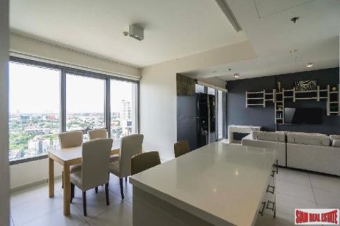 2 bedrooms Apartment in Bangkok, Thailand No. 97223 2