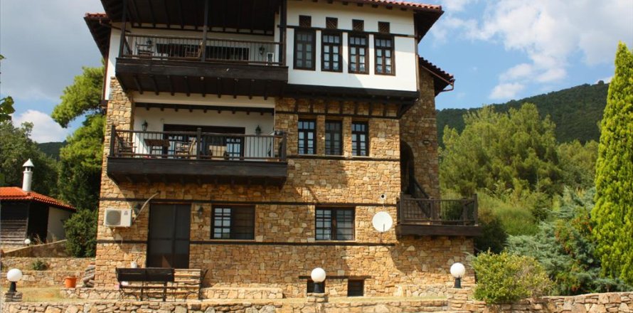 10 habitaciones Villa en Polygyros, Greece No. 60561