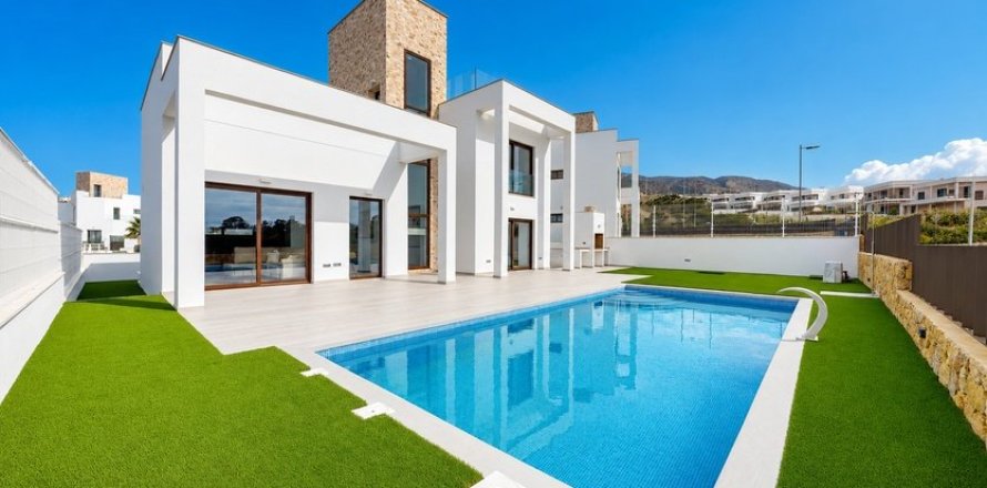 5 bedrooms Villa in Benidorm, Spain No. 126174
