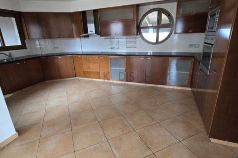 Дом с 3 спальнями в Като Полемидия, Кипр №81742 1