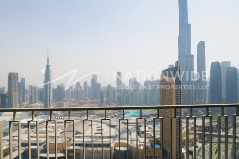 3 dormitorios Apartment en Dubai, UAE No. 123174
