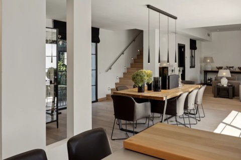 4 chambres House à Le Cannet, France No. 68854 6