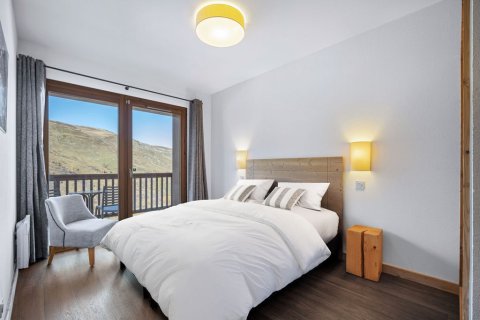 3 dormitorios Apartment en Les Belleville, France No. 99449 11