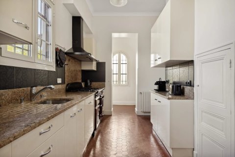 Дом с 6 спальнями в Канны, Франция №67999 9