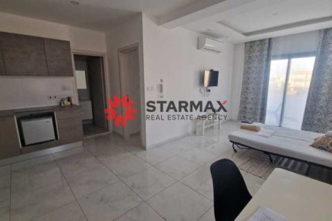 1 dormitorio Apartment en Larnaca, Cyprus No. 82835 1