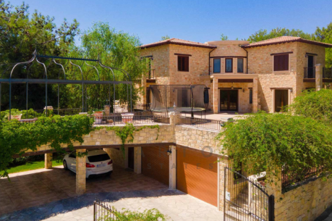 4 bedrooms Villa in Souni–Zanatzia, Cyprus No. 73332 1