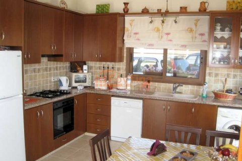 3 bedrooms House in Pissouri, Cyprus No. 71643 4