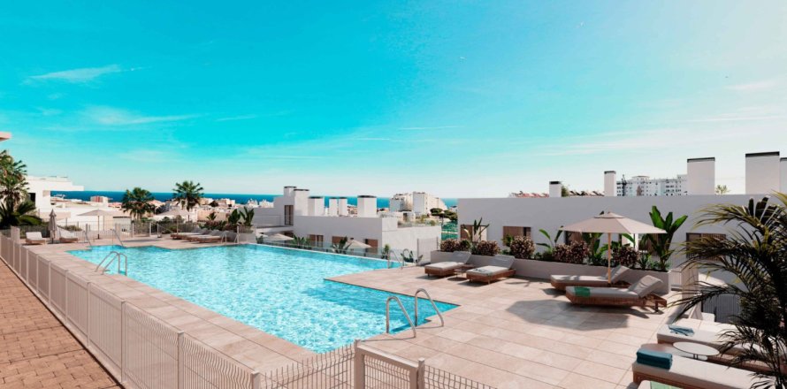 2 bedrooms Bungalow in Estepona, Spain No. 111629