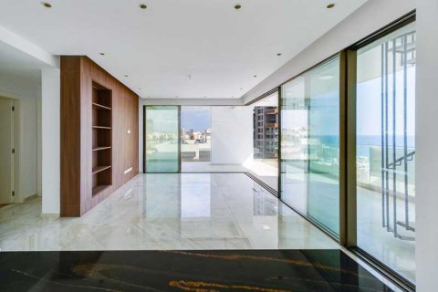 Пентхаус с 3 спальнями в Агиос Тихонас, Кипр №103379 6