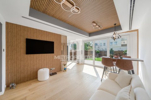 3 bedrooms Townhouse in Ngoc Tao, Vietnam No. 93829 10