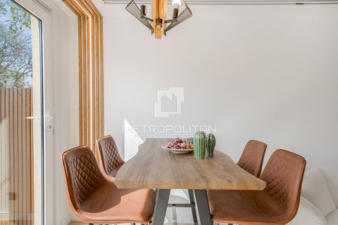 3 bedrooms Townhouse in Ngoc Tao, Vietnam No. 93829 8