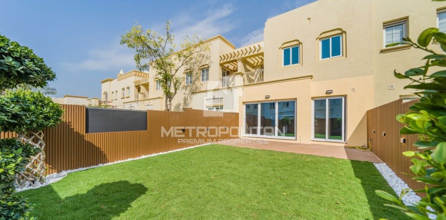 3 bedrooms Townhouse in Ngoc Tao, Vietnam No. 93829