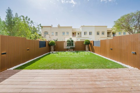 3 bedrooms Townhouse in Ngoc Tao, Vietnam No. 93829 4