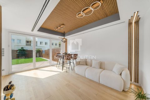 3 bedrooms Townhouse in Ngoc Tao, Vietnam No. 93829 11