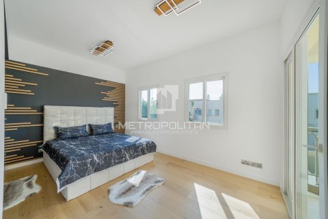 3 bedrooms Townhouse in Ngoc Tao, Vietnam No. 93829 24