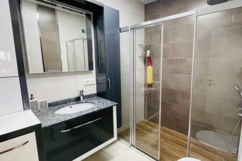 3 dormitorios Villa en Lien Chieu, Vietnam No. 16528 12