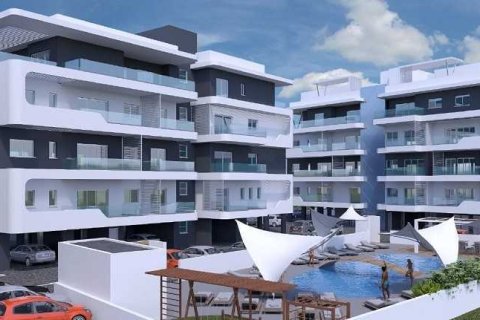 4 bedrooms Penthouse in Limassol, Cyprus No. 32334 1