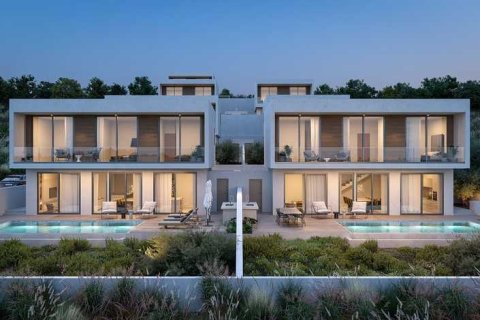 3 bedrooms House in Chloraka, Cyprus No. 81743 2