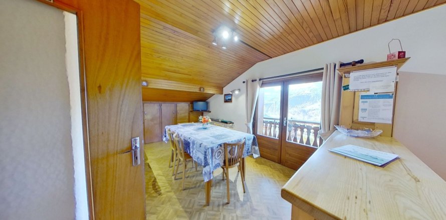 12 chambres House à Crest-Voland, France No. 99702