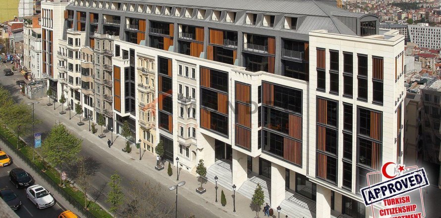 3 dormitorios Apartment en Beyoglu, Turkey No. 80442