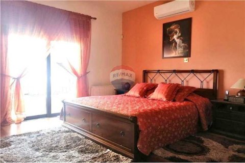 4 bedrooms Villa in Kato Polemidia, Cyprus No. 79020 9