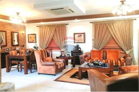 4 bedrooms Villa in Kato Polemidia, Cyprus No. 79020 3