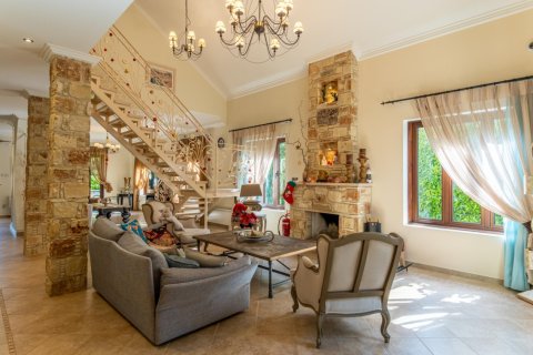 3 bedrooms Villa in Limassol, Cyprus No. 37810 12