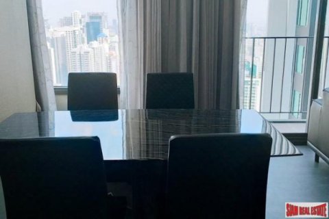 2 dormitorios Apartment en Bangkok, Thailand No. 95950 12