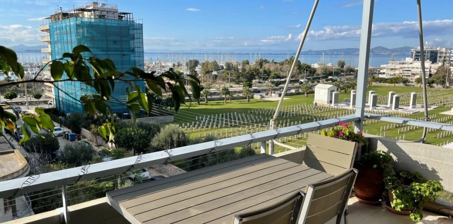 3 bedrooms Apartment in Alimos, Greece No. 108543