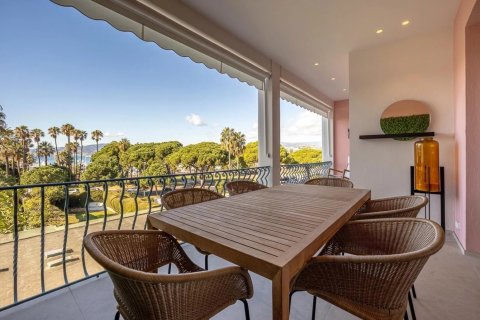 2 bedrooms Apartment in Cannes, France No. 69195 5