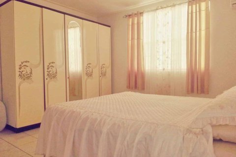 6 bedrooms House in Portsmouth, Dominica No. 66282 30